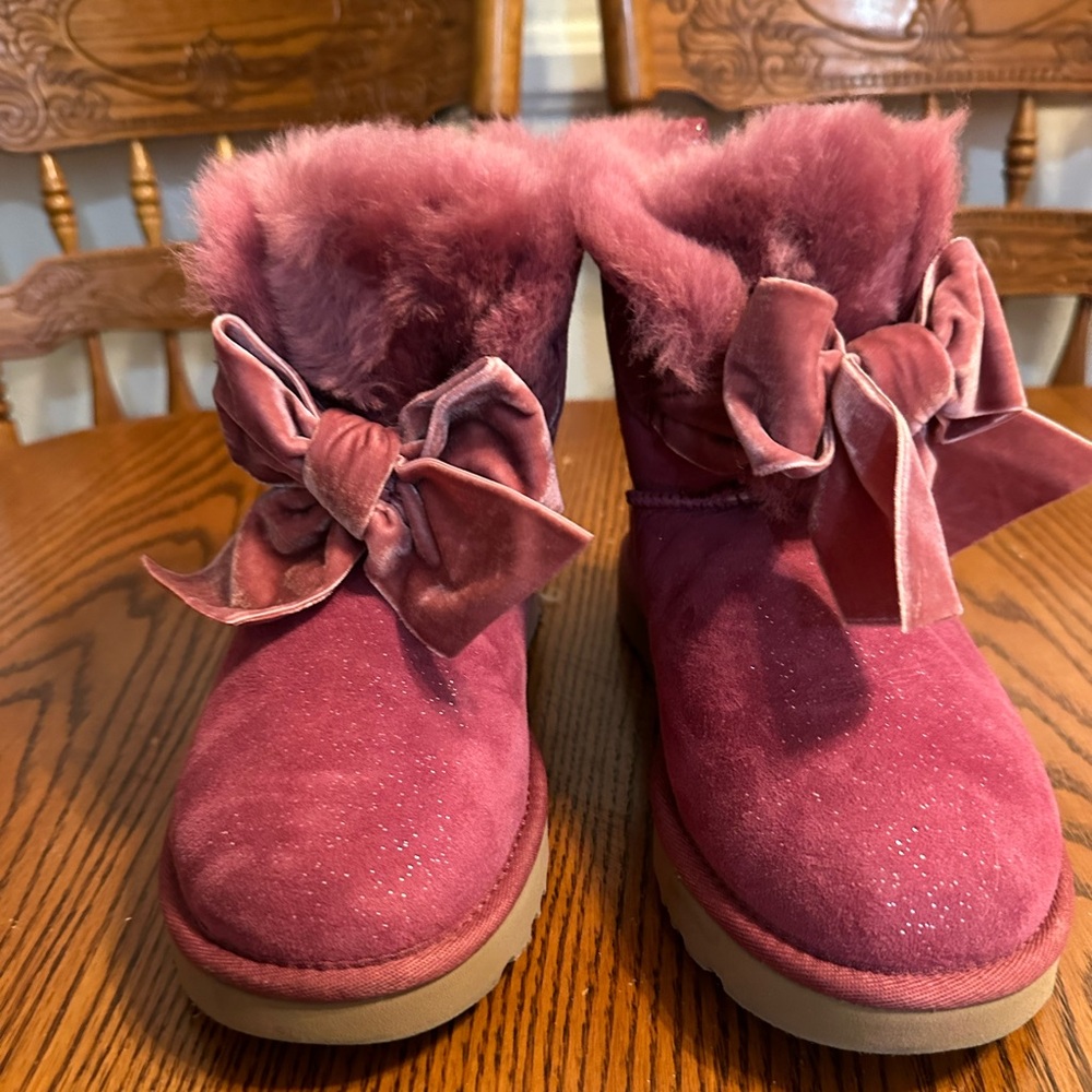 UGG mini bow boots